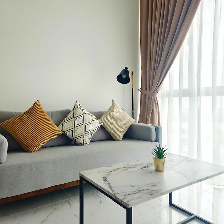 One Bedroom Troika Kota Bharu By Aghome, Modern Design Eksteriør billede