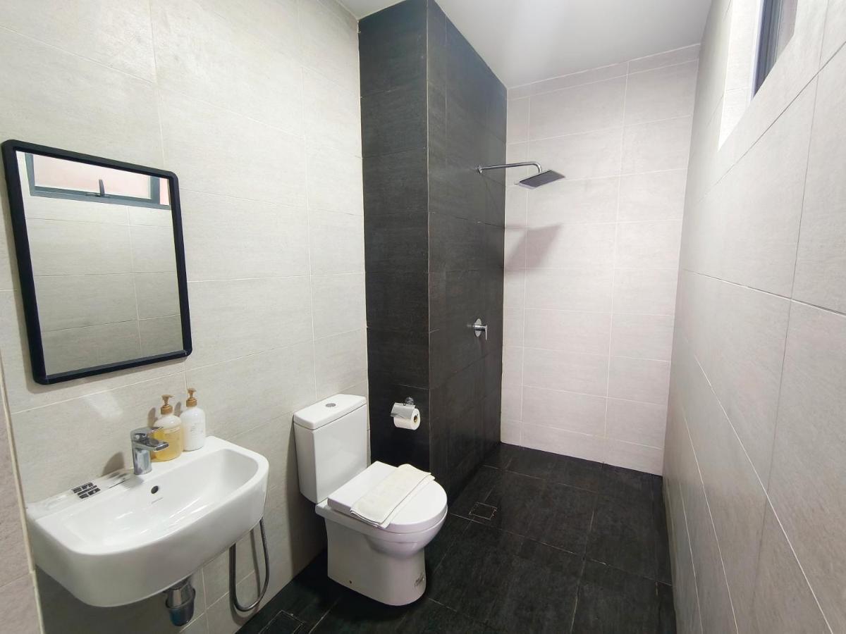 One Bedroom Troika Kota Bharu By Aghome, Modern Design Eksteriør billede