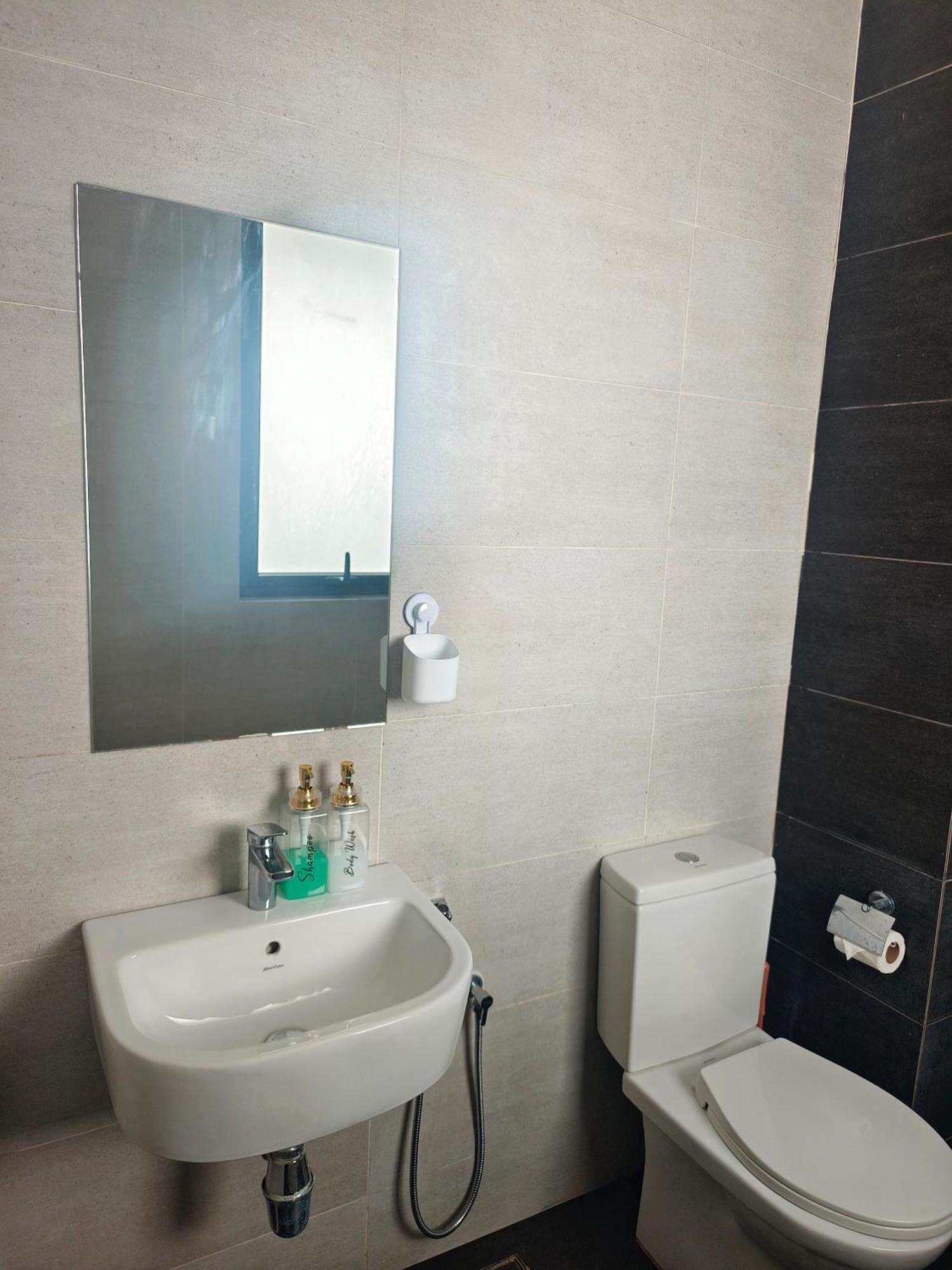 One Bedroom Troika Kota Bharu By Aghome, Modern Design Eksteriør billede